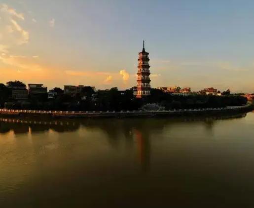 &#19975;&#35937;&#22478;&#45;&#19975;&#35937;&#22478;&#65288;&#20013;&#22269;&#65289;